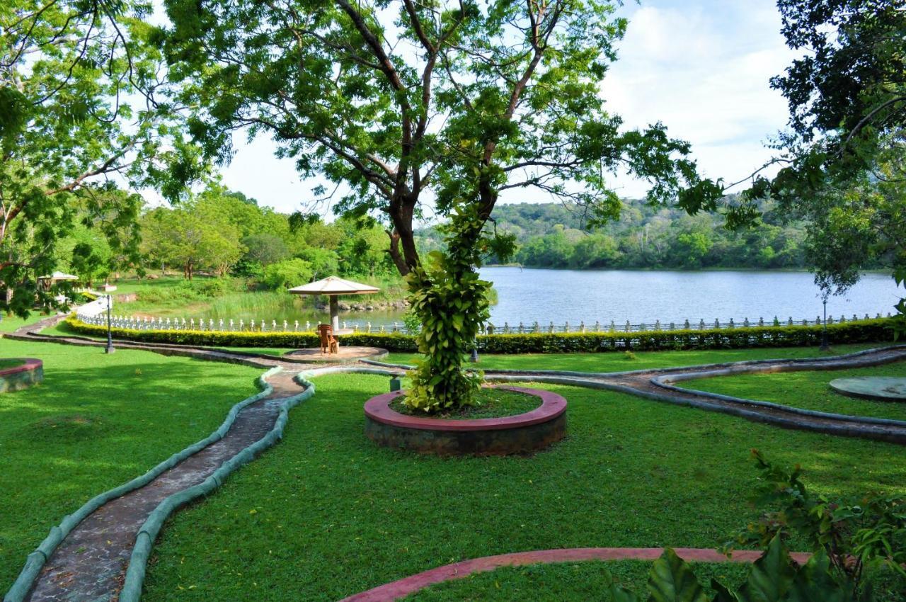 Kodigahawewa Forest Resort Tissamaharama Luaran gambar